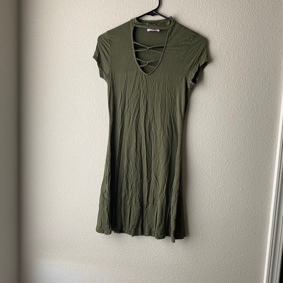 Never worn Olive Green dress - Picture 1 of 2
